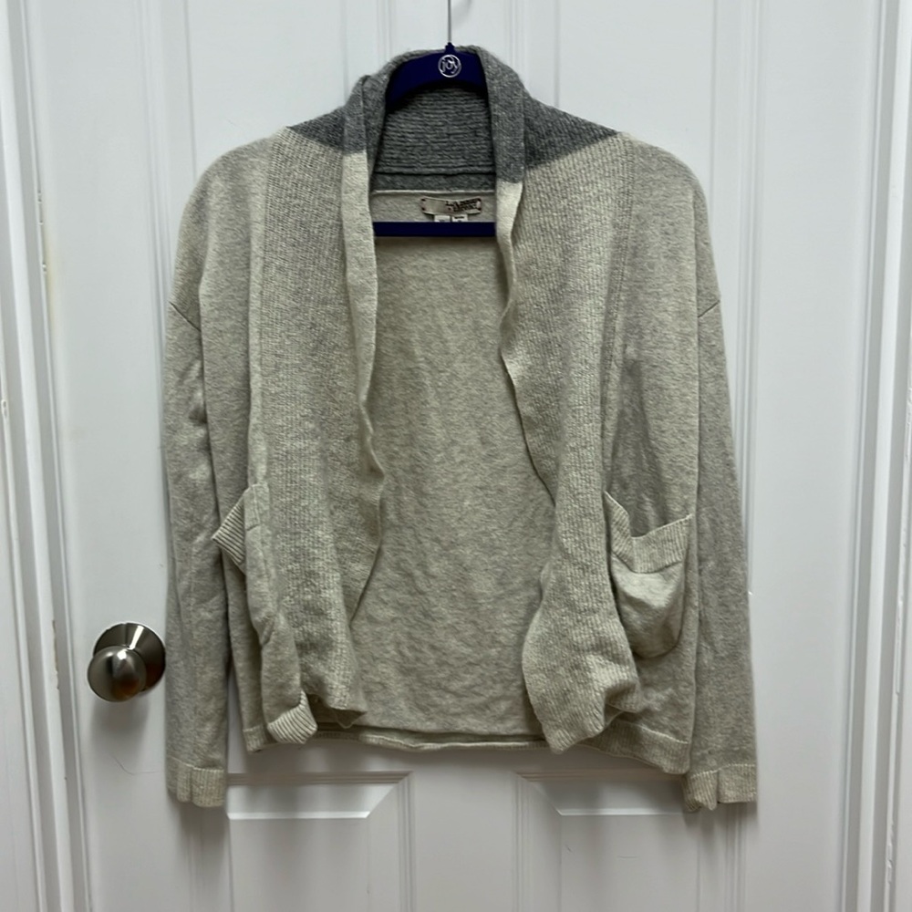 Woman’s Oatmeal and Gray Cashmere Wool‎ Cardigan